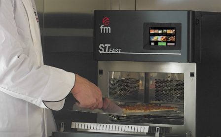Horno ultra rápido ST Fast de FM. Recomendado para la preparación de recetas favoritas en muy poco tiempo y con resultados de gran calidad.