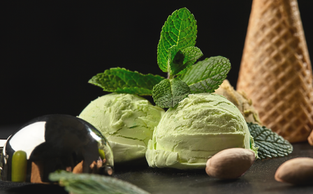 elabora un helado artesanal con nuestras mantecadoras